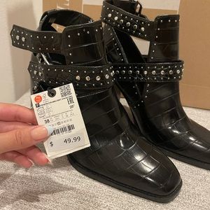 ZARA Size 38 Heeled Animal Print Boots